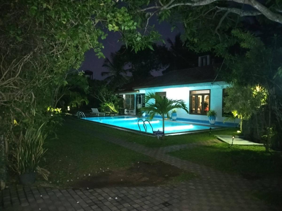 Lioni Holidays Villa Negombo Luaran gambar
