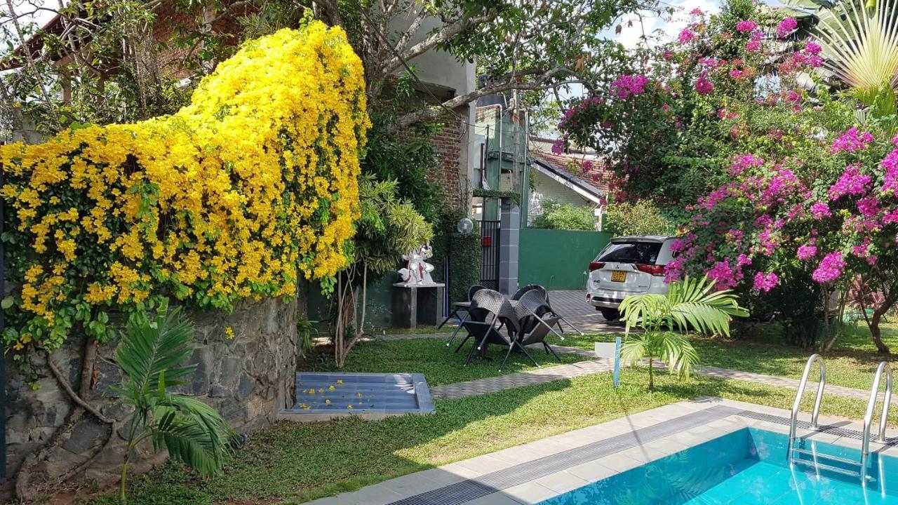 Lioni Holidays Villa Negombo Luaran gambar