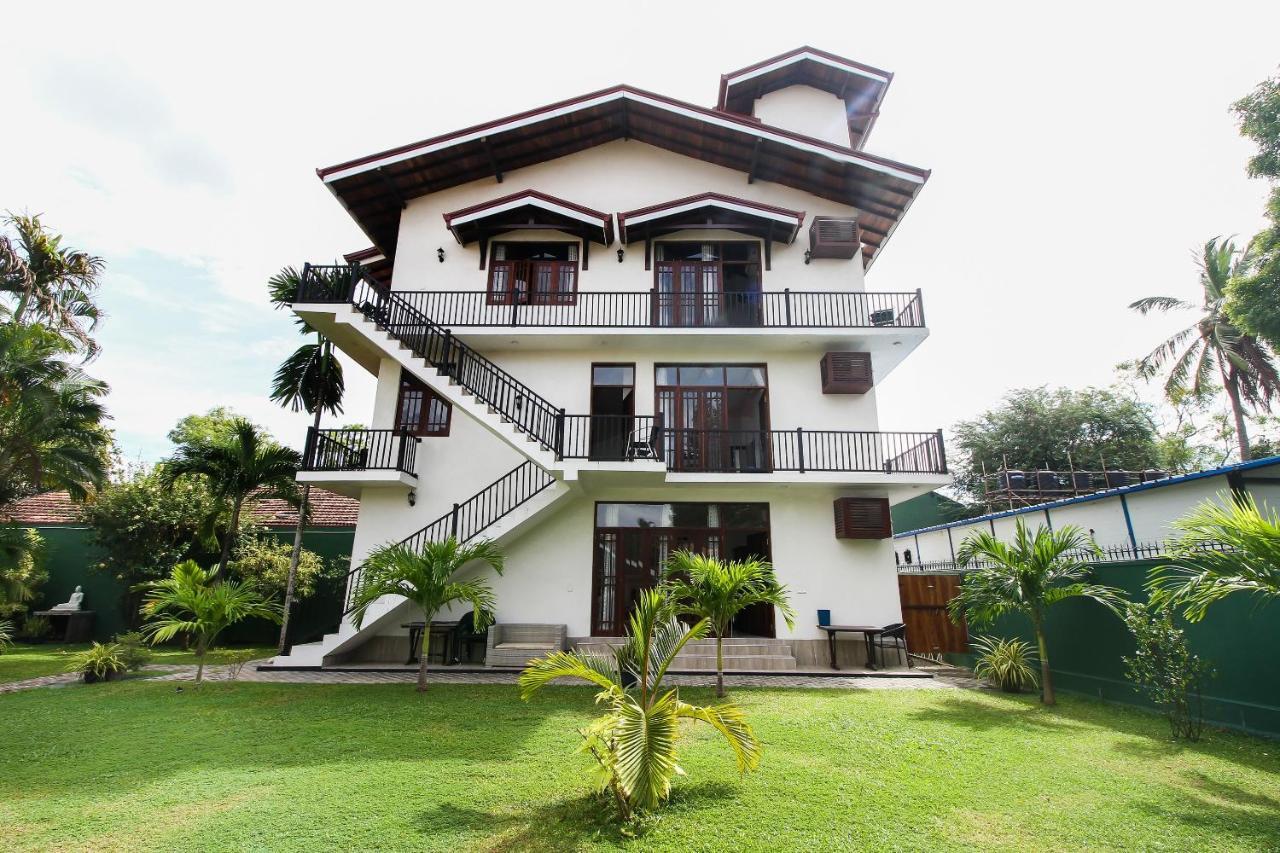 Lioni Holidays Villa Negombo Luaran gambar